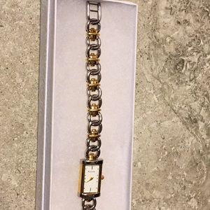 BULOVA 2 TONS BRACELET WATCH QUARTZ